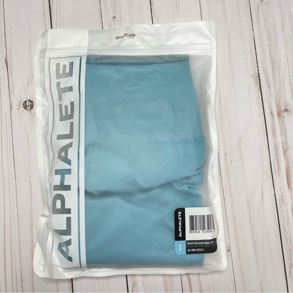 New Alphalete Amplify ombré leggings - Ocean.  Size small. - Picture 6 of 6